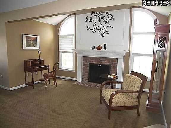 5th image of 6825 Silkwood Ln