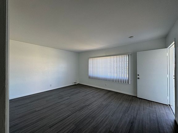 3rd image of 9010 Painter Ave