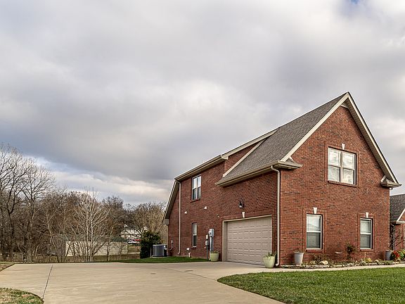 3rd image of 3185 Carrie Taylor Cir