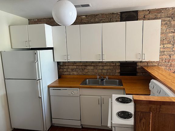5th image of 604 W Surf St #2900-604-3