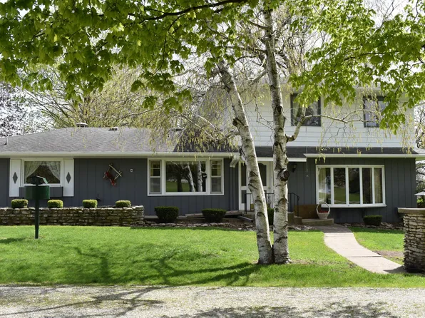 17864 E 1700 North Rd, Pontiac, IL 61764