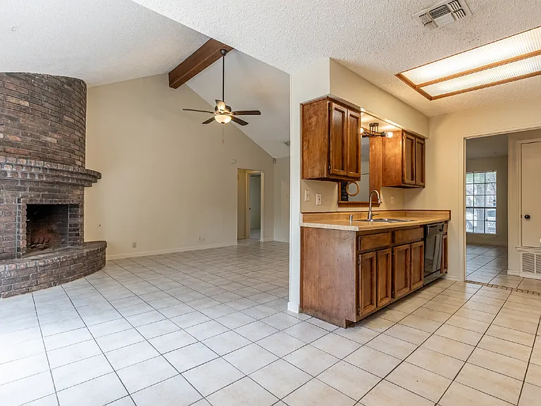 7750 Crooked Road St — Photo 10