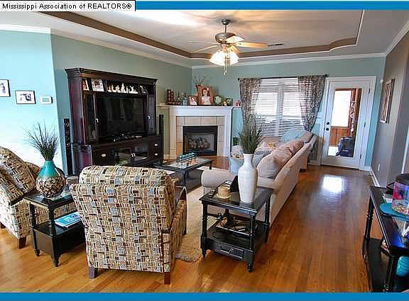 3rd image of 3690 New Pointe Dr