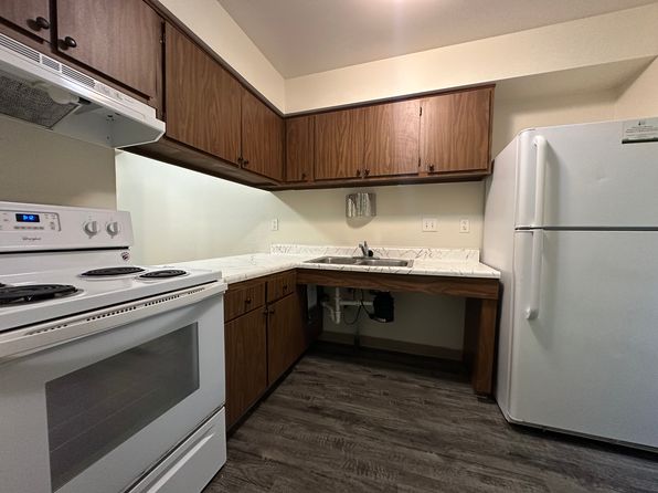 244 E North St #B
