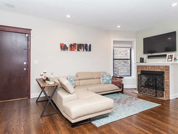 4th image of 814 W Aldine Ave APT 1N
