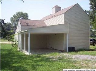 2481 Star Landing Rd, Nesbit, MS 38651