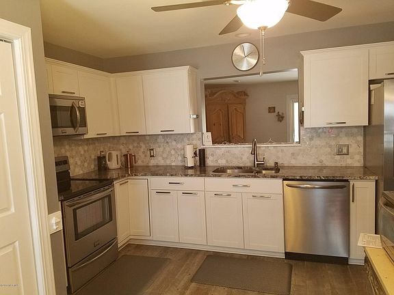 5th image of 4120 A Brook Creek Lane