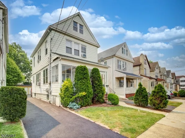 750 Thomas St, Elizabeth City, NJ 07202