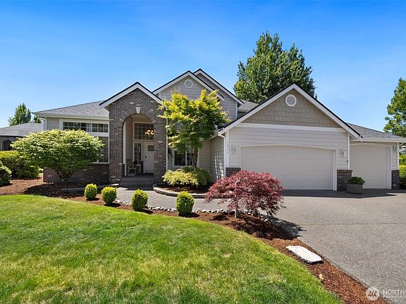4th image of 14914 148th Avenue Court E