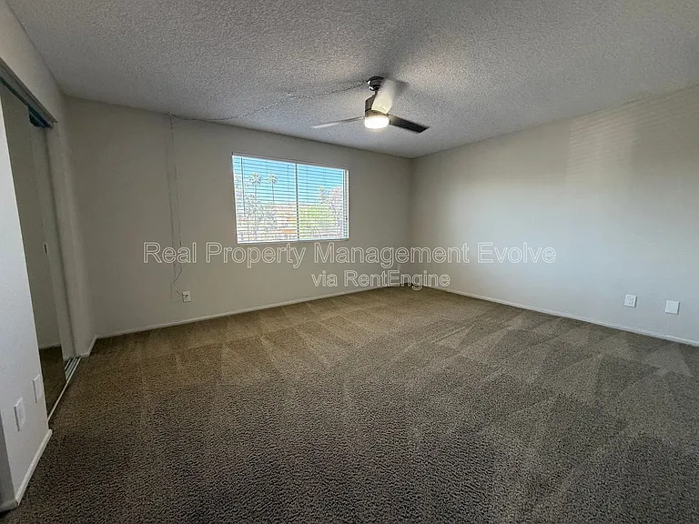 828 E Joan D Arc Ave — Photo 10