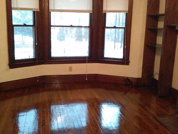 2nd image of 338 Maryland St