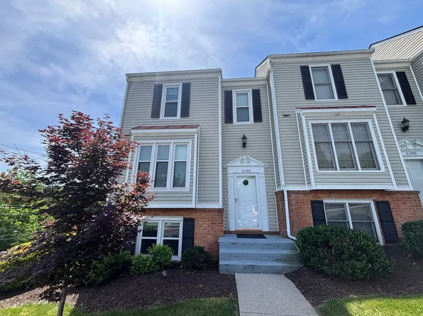 5180 Winterberry Ct, Roanoke, VA 24018
