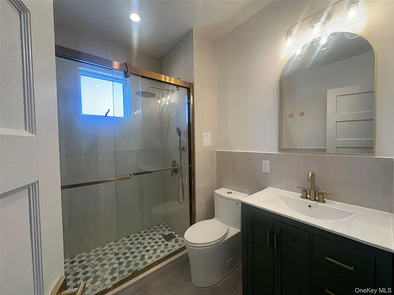 55 Sea Cliff Ave — Photo 12