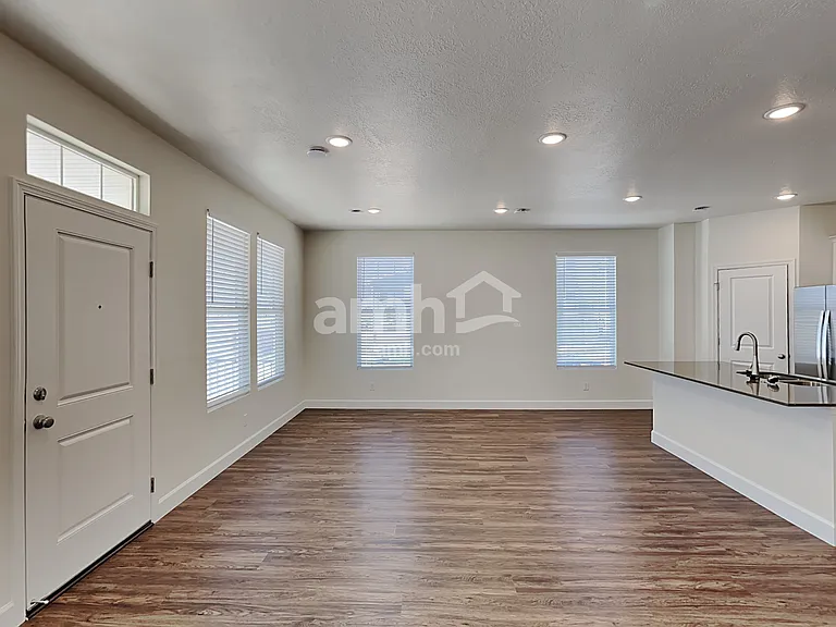 5996 W South Jordan Pkwy — Photo 5