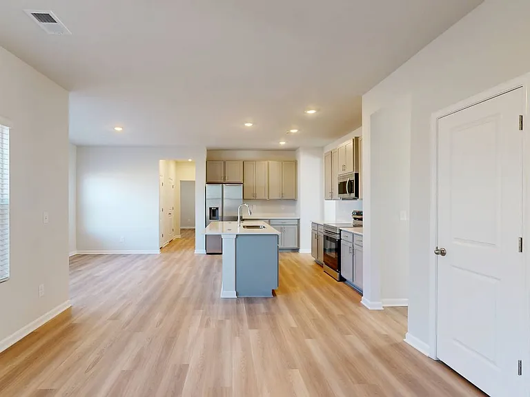 Quinn Residences at Snapping Shoals — Photo 69
