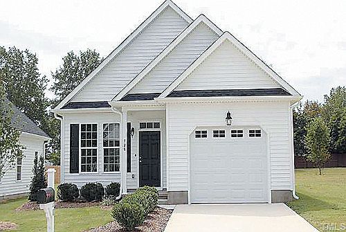 1st image of 728 Barlang Cir