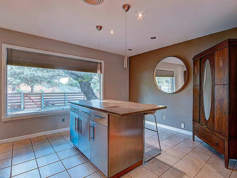 5500 Westminster Drive — Photo 5
