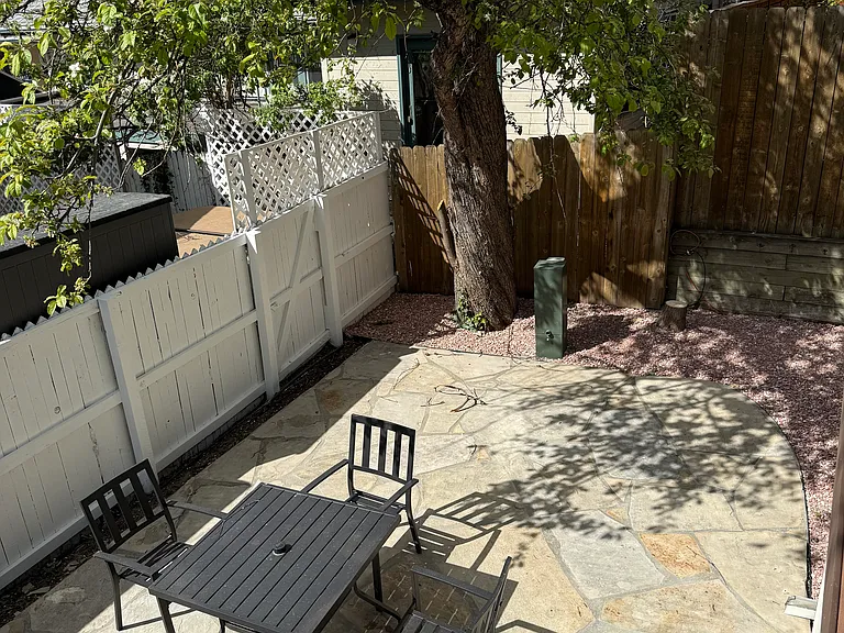 2409 20th St — Photo 9