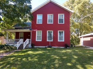 405 N Orange St, Morrison, IL 61270