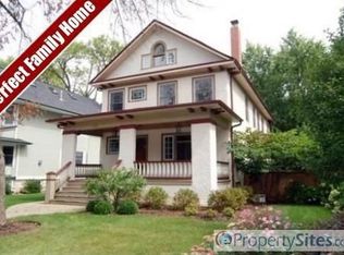 134 S Ridgeland Ave, Oak Park, IL 60302