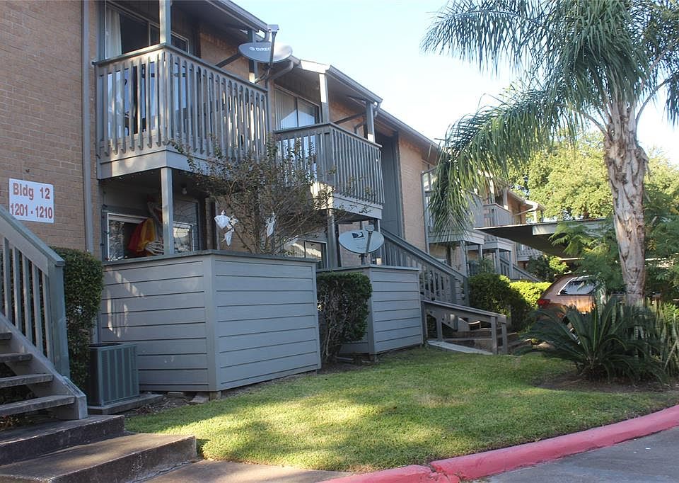 1st image of 260 El Dorado Blvd APT 1206