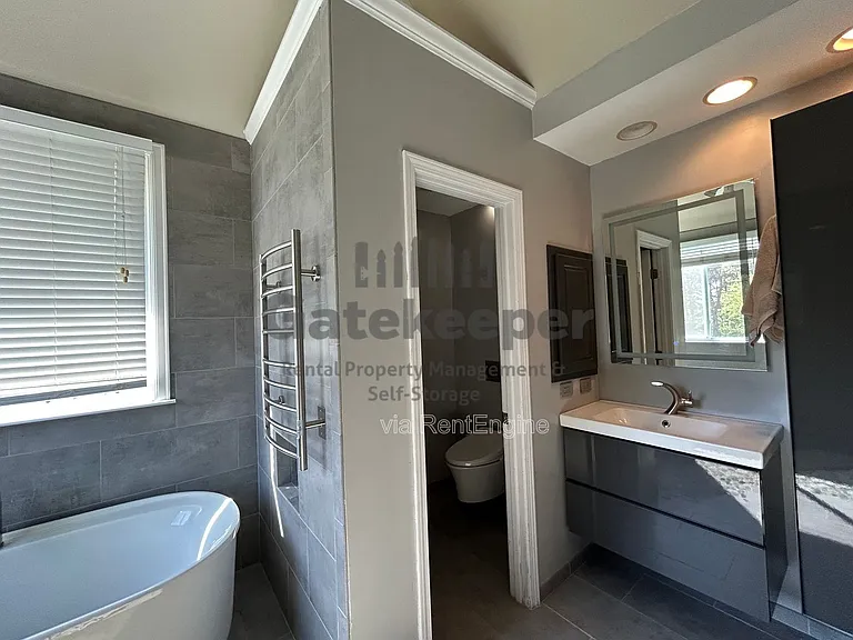115 Hidden Lake Dr — Photo 40