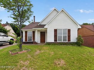 6422 Oak Leaf Dr, Olive Branch, MS 38654