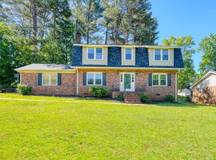 210 Oakmont Dr, Boiling Springs, SC 29316