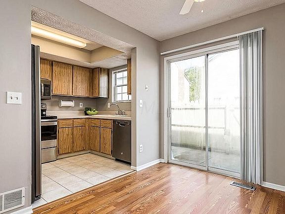 5th image of 7762 Hansgrove Ct