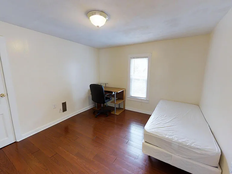 119 Comstock Pl — Photo 6
