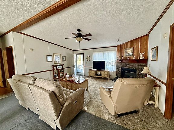 3rd image of 8181 Stage Coach Rd