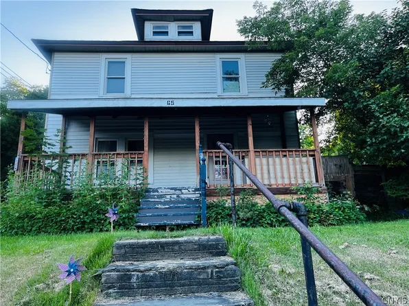 65 North St, Camillus, NY 13031
