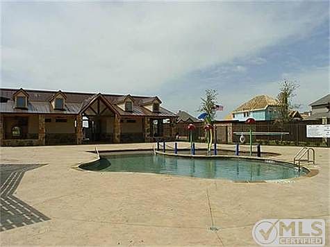4th image of 629 El Camino Dr