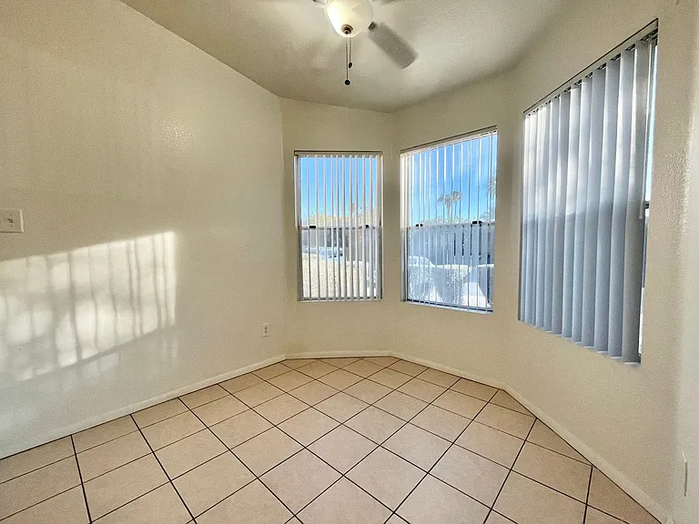 Mission Springs at Scottsdale — Photo 21