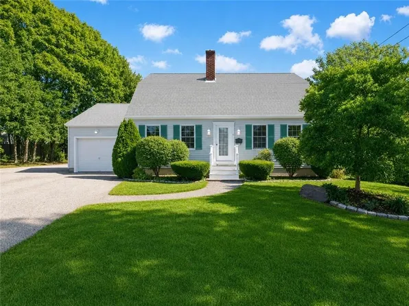 46 North Rd, Jamestown, RI 02835