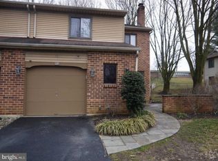205 Camsten Ct, Chesterbrook, PA 19087