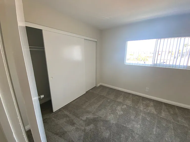4204 4206 1/2 Manhattan Beach Blvd — Photo 9