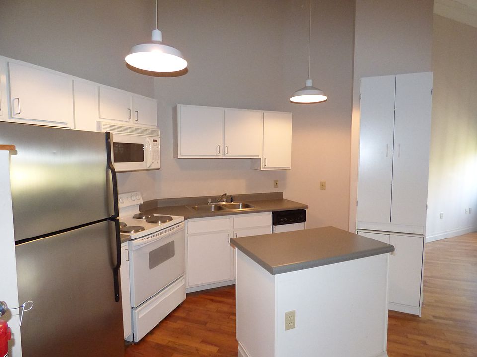 1st image of 920 Poeyfarre St APT 0360
