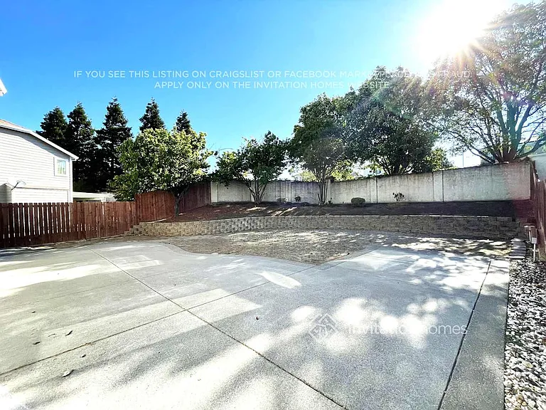 5134 Rowe Dr — Photo 13