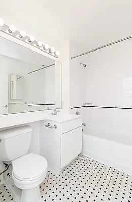 Rented by REAL New York | media 16