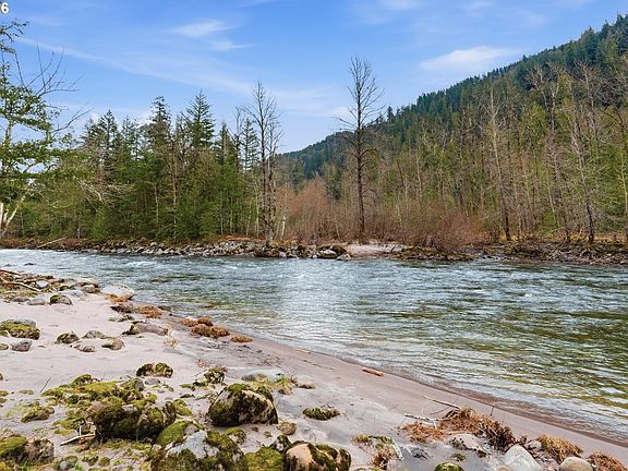 2nd image of 57206 E Marmot Rd