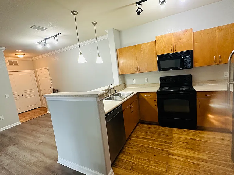 8290 Gate Pkwy W #907 — Photo 13