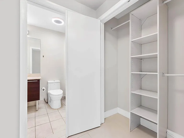 1900 N Bayshore Dr #3702 — Photo 19