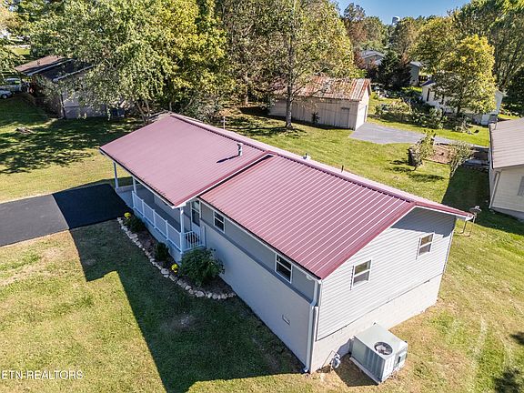 5th image of 211 Grandview Dr
