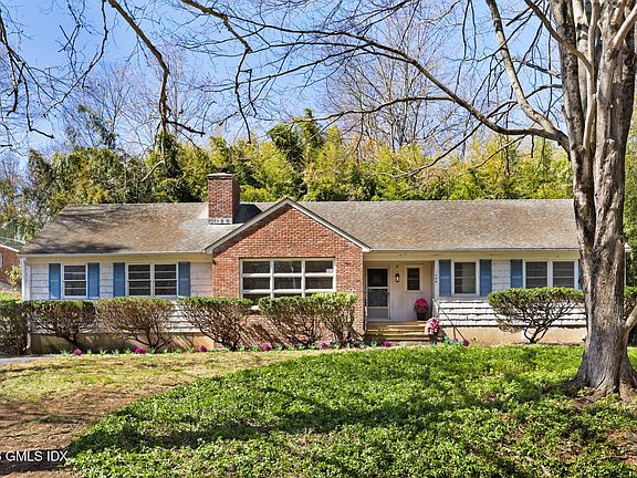 2nd image of 420 Valley Rd