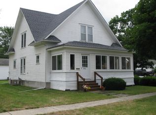 303 N Broadway St, Butler, IN 46721