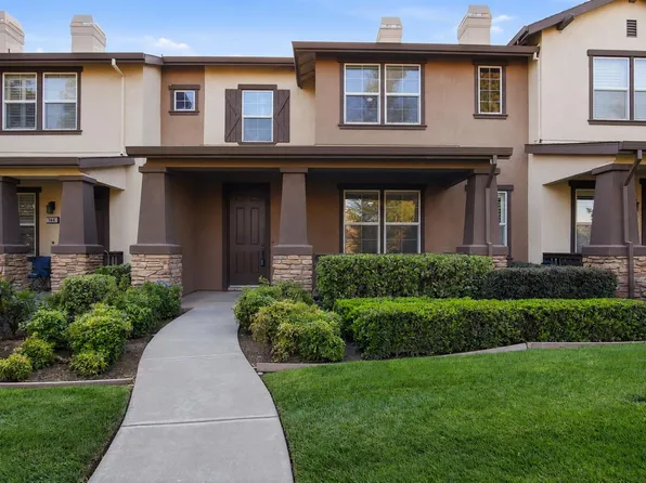 570 Cutting Horse Dr Unit 143, Oakdale, CA 95361