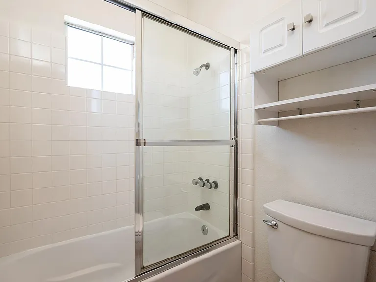 11718 Windcrest Ln — Photo 25
