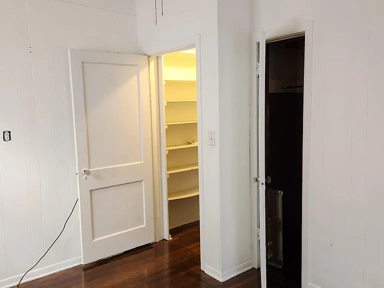 305 Allen Ave — Photo 9