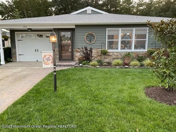 165 Lions Head Boulevard S, Brick, NJ 08723